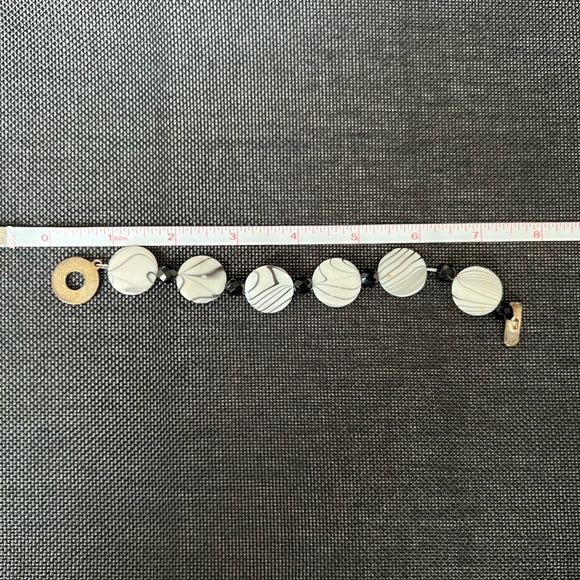 Handmade Bracelet with Toggle Clasp - Picture 4 of 4